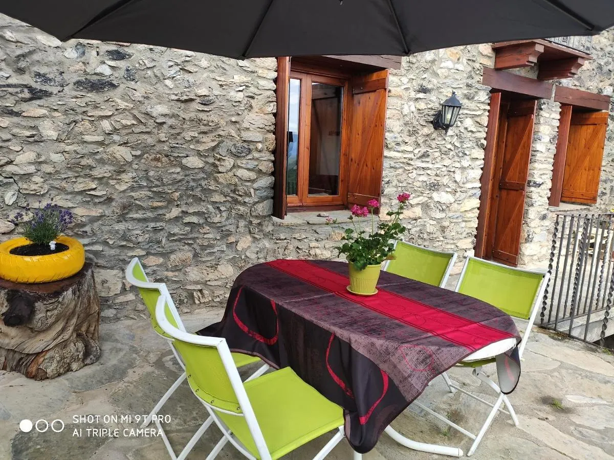 Cal Pauleta Villa Bescaran Spain